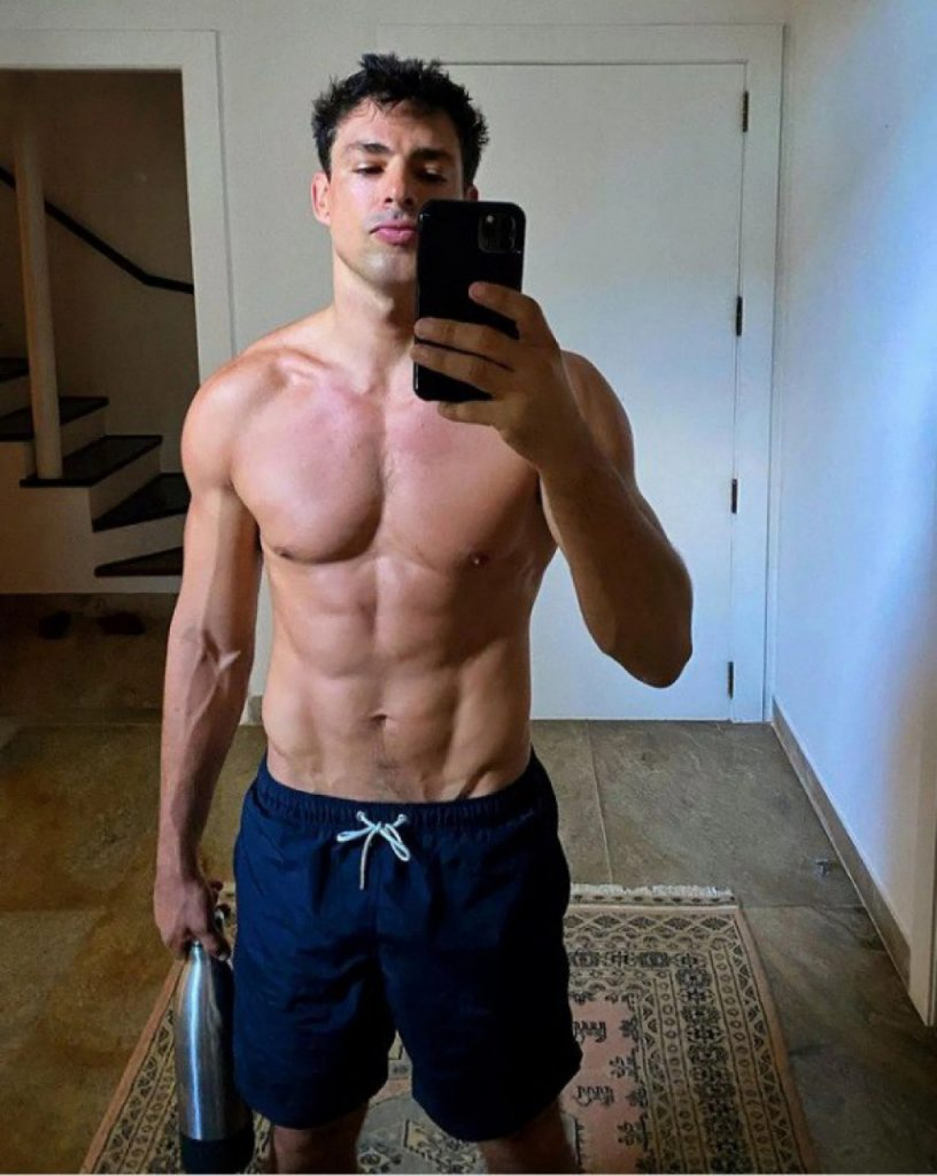 Cauã Reymond desmente sociedade - Foto reprodução internet