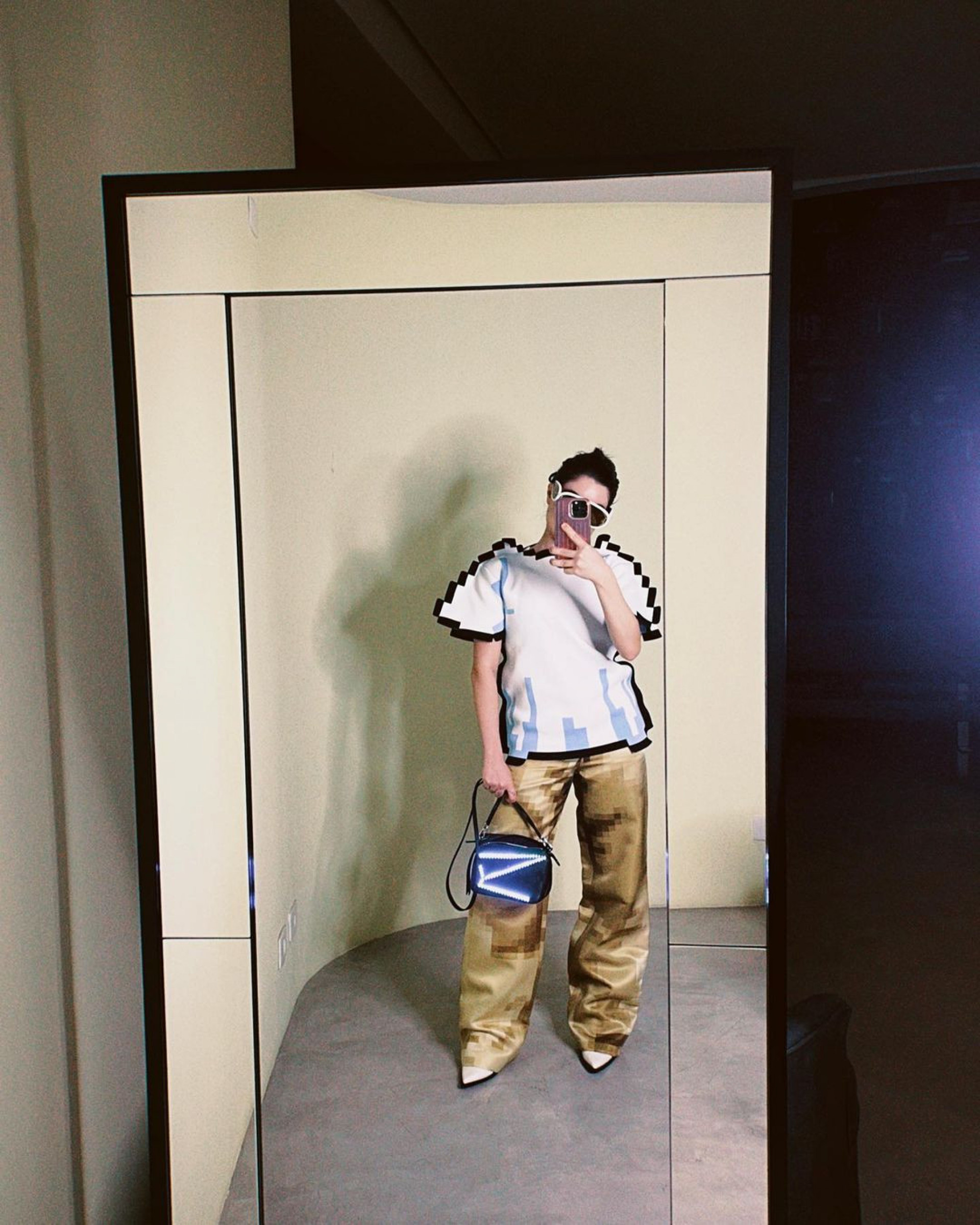 Look pixelado da Gkay - Reprodu&ccedil;&atilde;o/Instagram