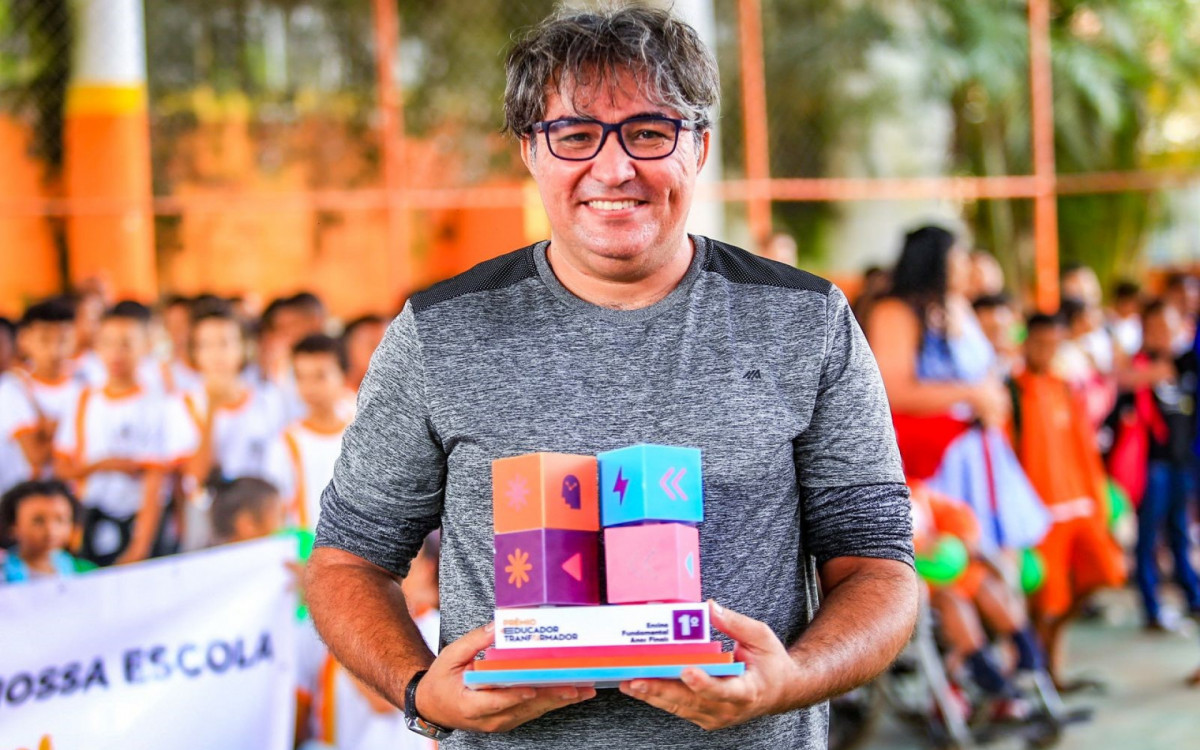 Jo&atilde;o Carlos conquistou o pr&ecirc;mio na categoria Educa&ccedil;&atilde;o Fundamental ? anos finais com o projeto REcoin