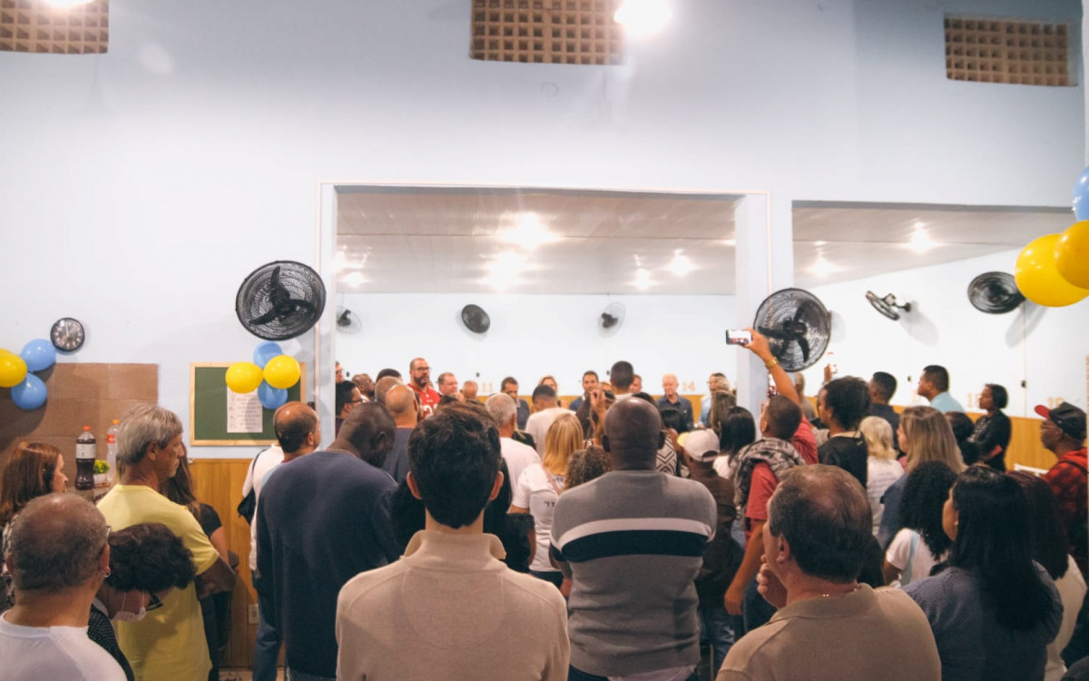 Os usu&aacute;rios s&atilde;o convidados pela equipe do chamado Pop Rua, um servi&ccedil;o gratuito oferecido ao cidad&atilde;o pelo Minist&eacute;rio do Desenvolvimento e Assist&ecirc;ncia Social, Fam&iacute;lia e Combate &agrave; Fome, em parceria com a prefeitura