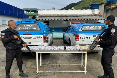 Traficante de drogas é preso com mais de mil pedras de crack em Mesquita