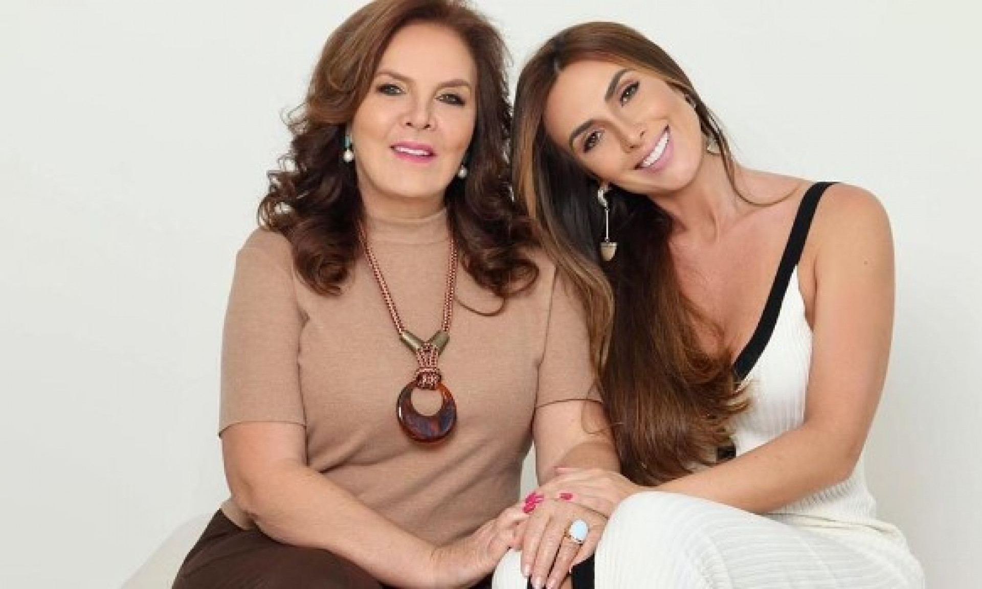 Vera Barbosa e Nicole Bahls - Reprodução/Instagram