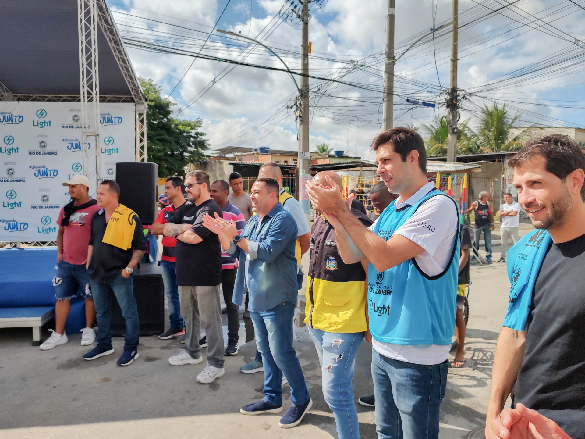 Entrega foi acompanhada por autoridades no assunto - CESAR DE OLIVEIRA