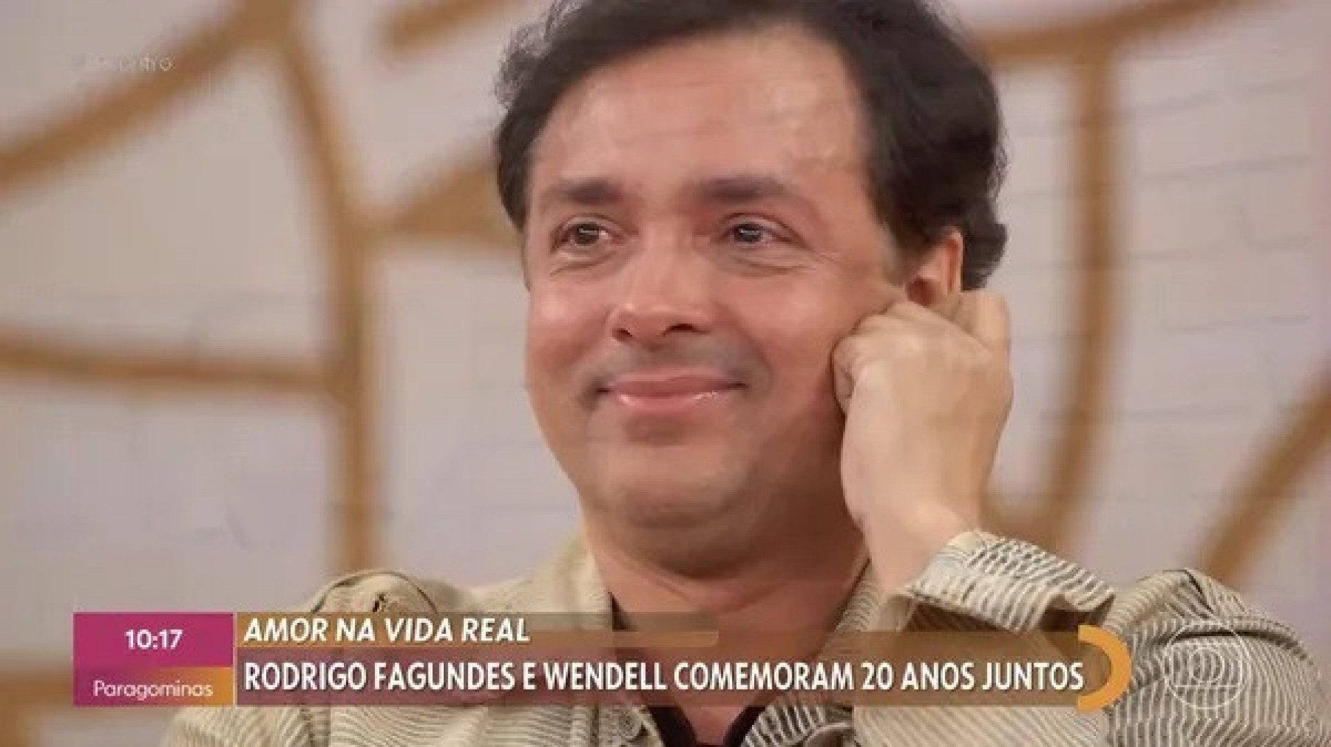 Rodrigo Fagundes se emociona durante o 'Encontro' - Reprodução de vídeo