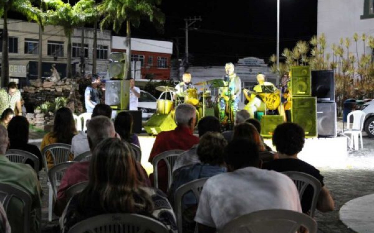 O cronograma prev&ecirc; apresenta&ccedil;&otilde;es musicais uma vez por m&ecirc;s na Pra&ccedil;a Herm&oacute;genes Freire da Costa.