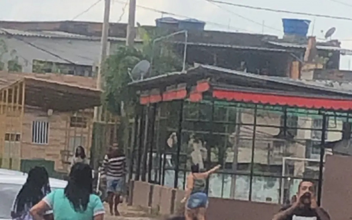 Mulher foi baleada durante tiroteio na Zona Norte