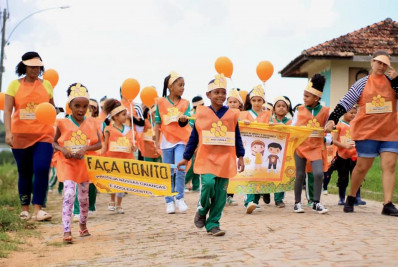Combate ao abuso e à exploração sexual infantil reúne alunos da rede municipal de ensino
