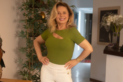 Vera Fischer posta foto nua e critica rede social: 'Parâmetros desiguais'