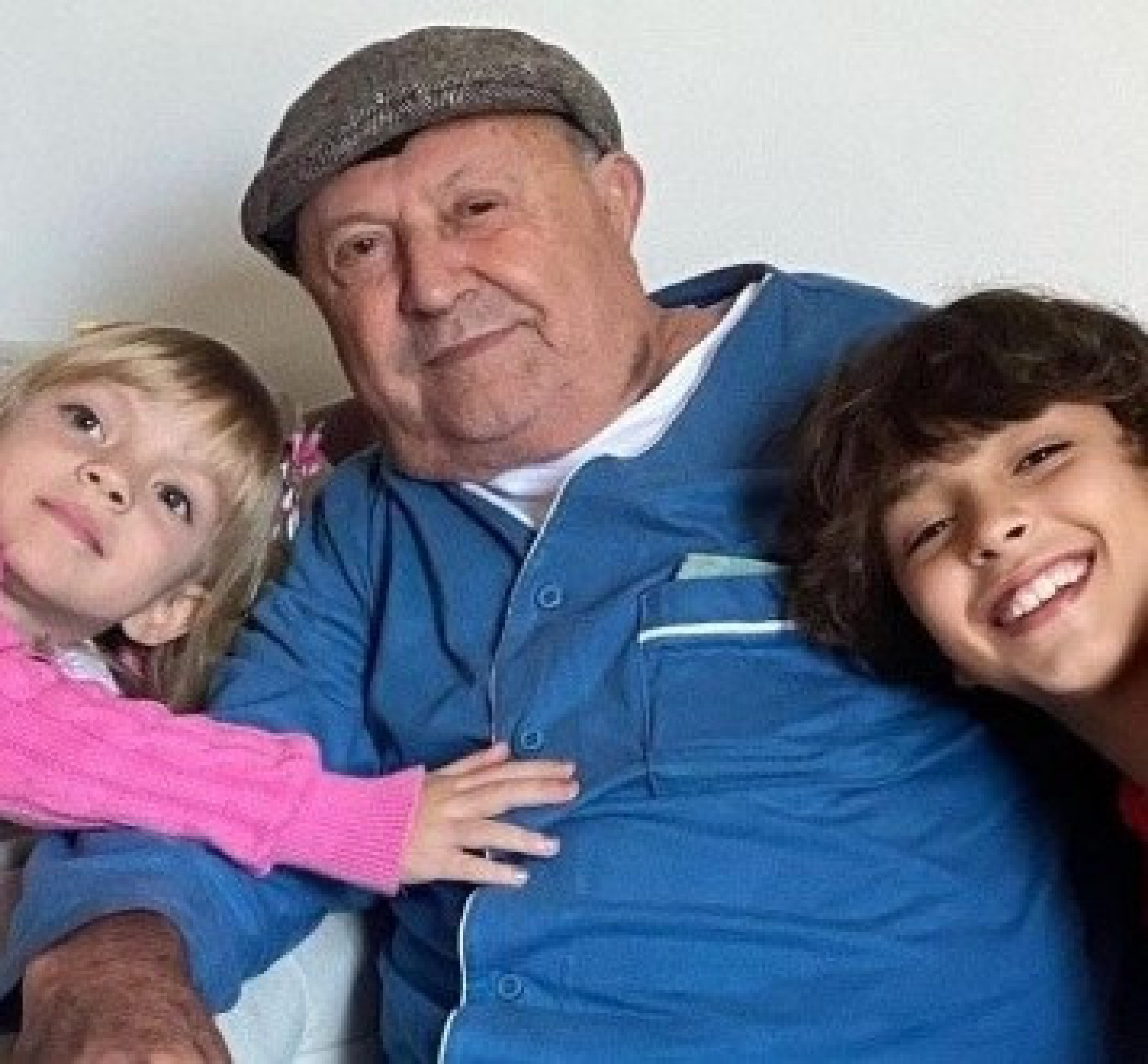 Eliana divulgou pedido de oração para seu pai José Bezerra - Reprodução/Instagram