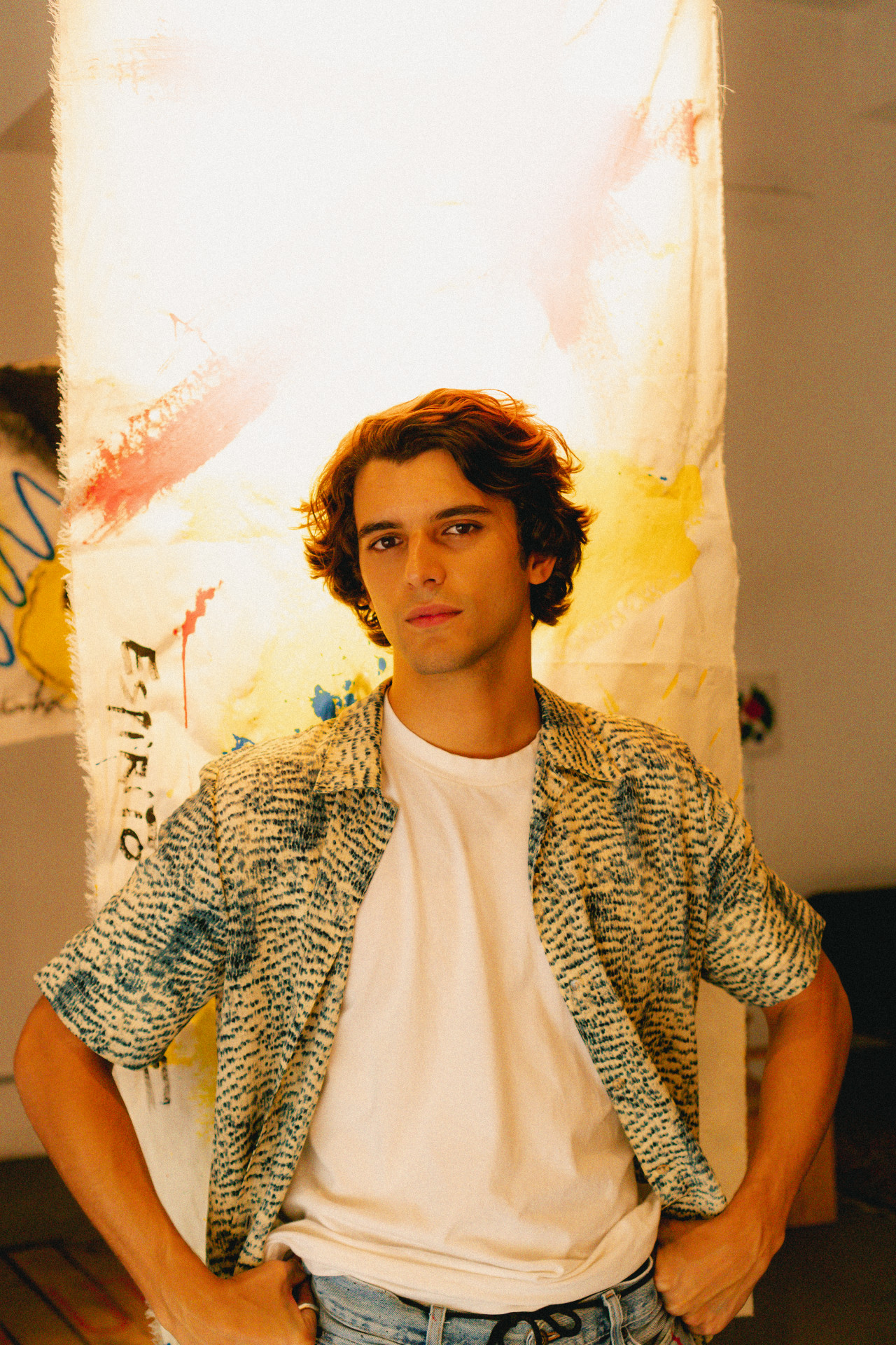 Cantor mescla pop e rock em sua m&uacute;sica