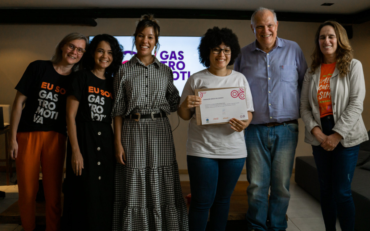 Formatura da 1 ª turma de Formação Básica em Cozinha, pós pandemia, em Petrópolis, na região serrana, em dezembro de 2022 - Julio Oliveira / Gastromotiva