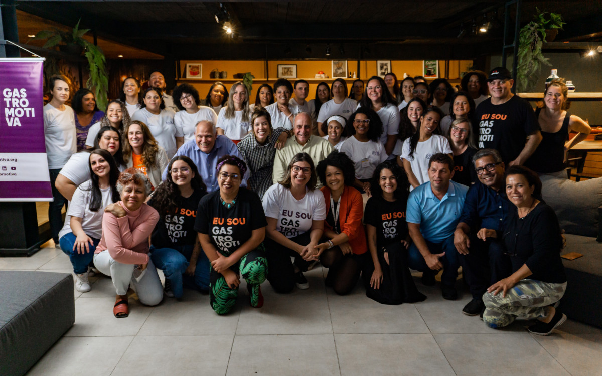 Formatura da 1 ª turma de Formação Básica em Cozinha, pós pandemia, em Petrópolis, na região serrana, em dezembro de 2022 - Julio Oliveira / Gastromotiva