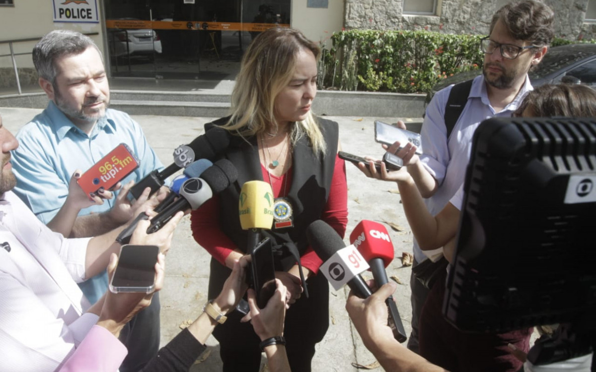 De acordo com a delegada Patrícia Alemany, câmeras de segurança da região flagraram as mulheres entrando em um carro com os turistas  - Marcos Porto/Agência O DIA
