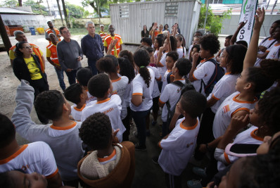 Crianças de escolas municipais fazem projeto de educação no trânsito