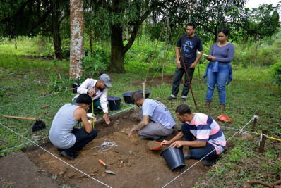 Os trabalhos de arqueologia na antiga Vila de Iguassú, na Baixada
