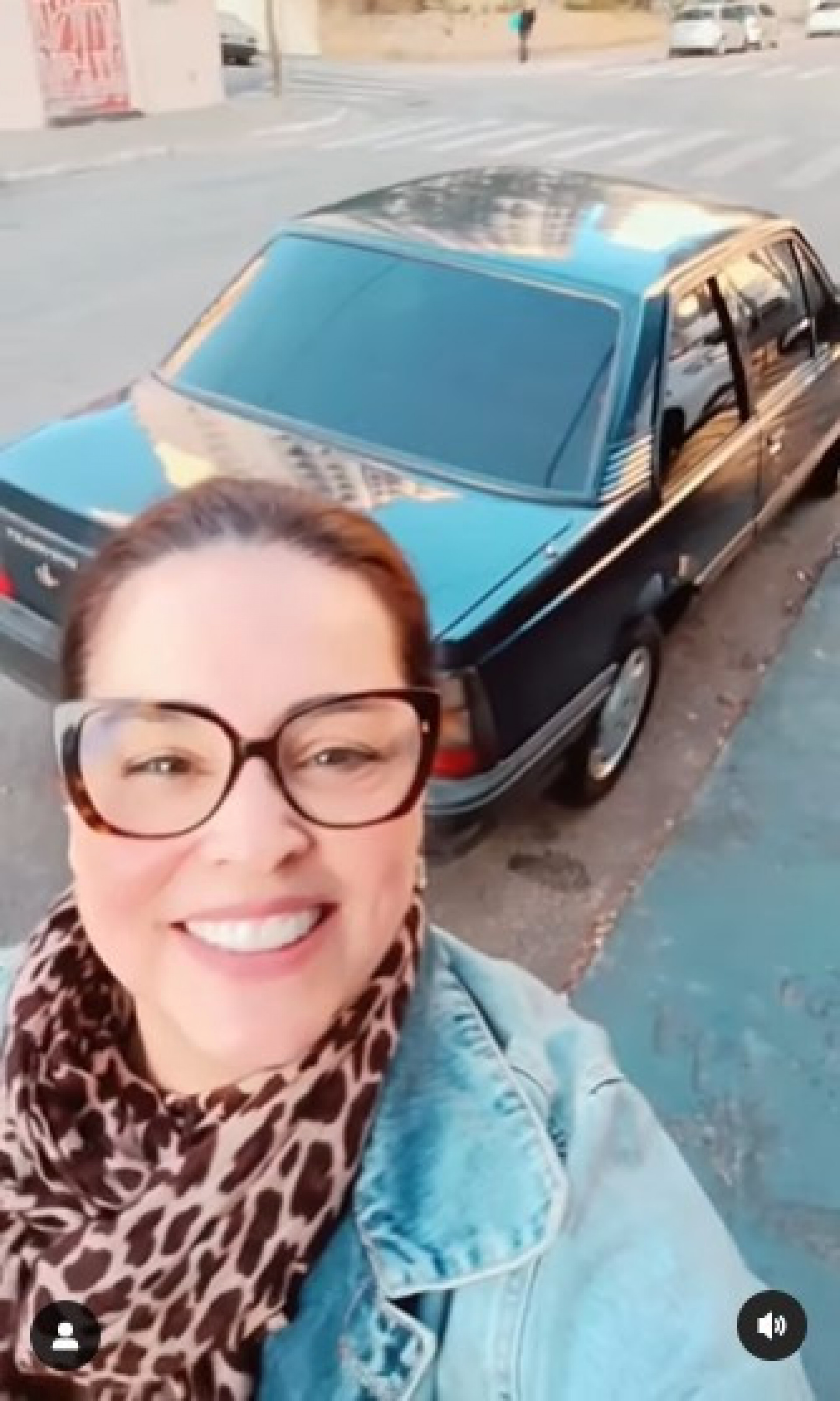 Suzy Rego exibe seu Monza 95 - Reprodução/Instagram