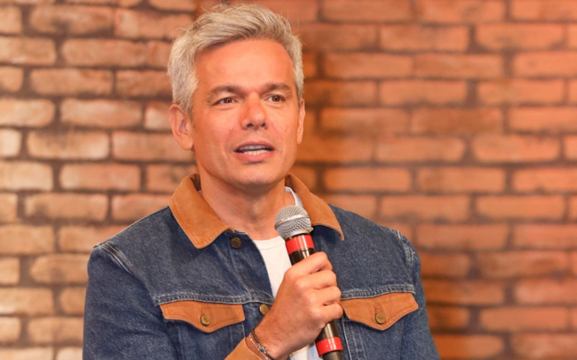 Otaviano Costa negocia Com Band - Foto reprodução Internet