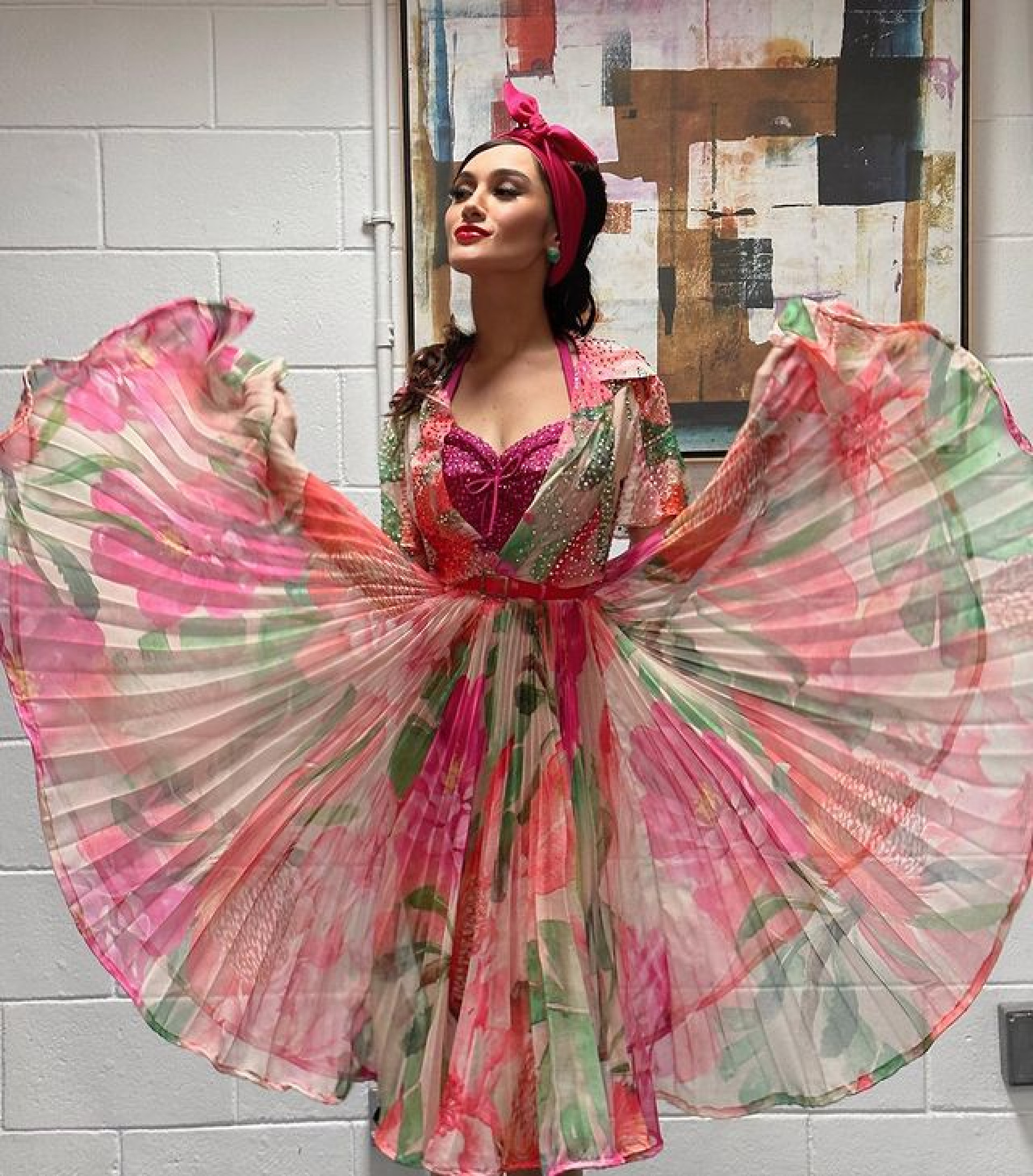 Gabi Melim usa trajes arranjados no ritmo Lindy Hop - Luiz Santos