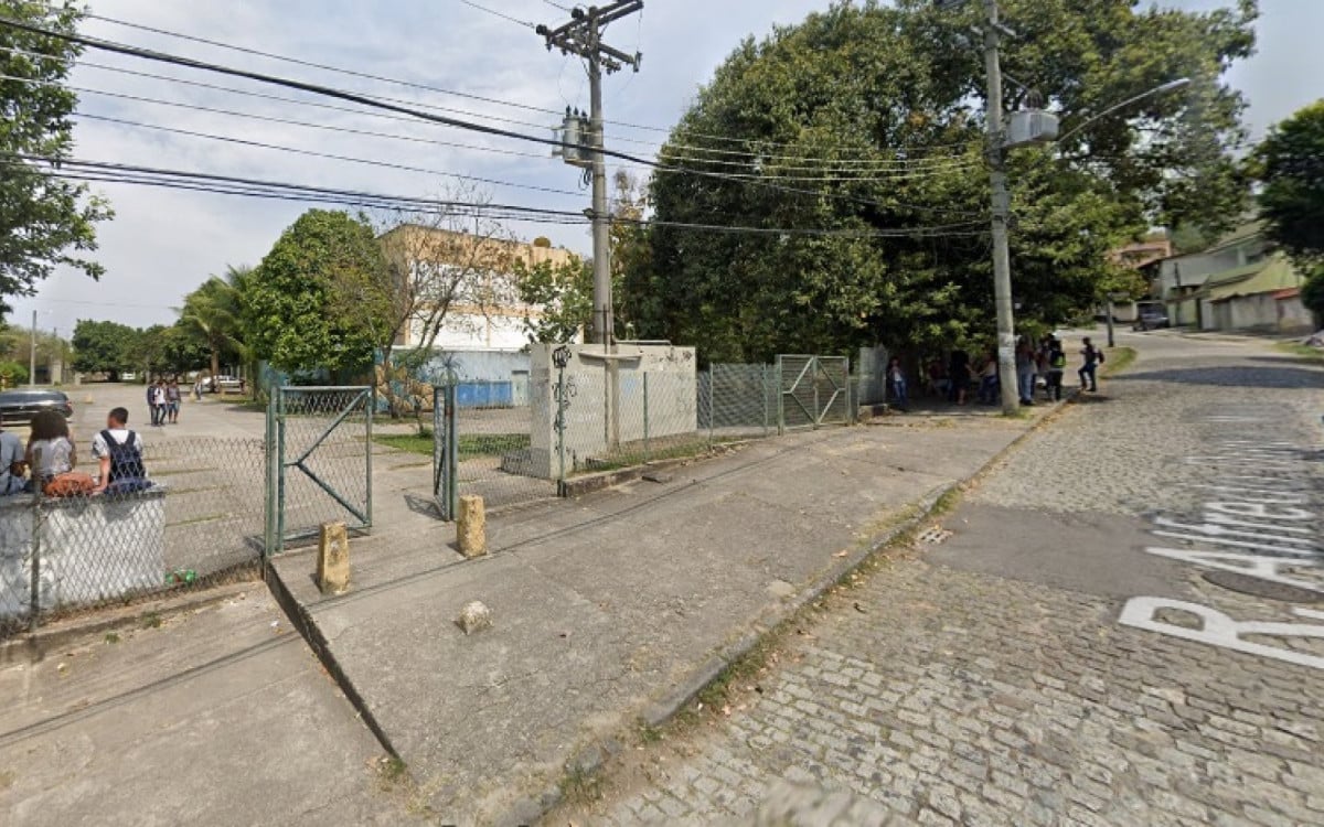 Alunos ameaçaram colega de classe no Colégio Estadual Hélio Pellegrino, em Campo Grande, na Zona Oeste do Rio