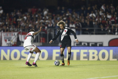 Em jogo movimentado, Vasco perde para o São Paulo pelo Brasileirão