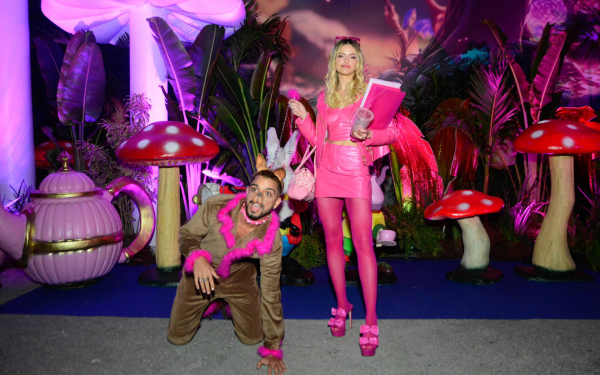 Rodrigo Simas e Agatha Moreira