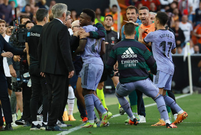 Federação Espanhola demitirá VAR que recomendou expulsão de Vini Jr