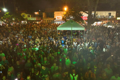 Primeiro 'Festival Rock Búzios' é sucesso e milhares de pessoas prestigiaram o evento 