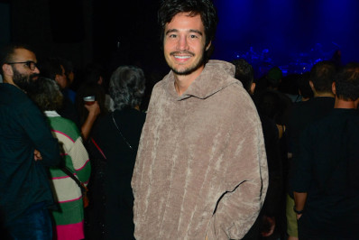 Tiago Iorc curte show da banda The War on Drugs no Rio