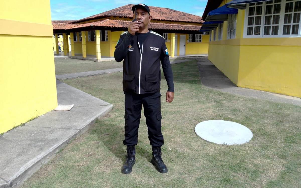 Seguran&ccedil;a nas escolas