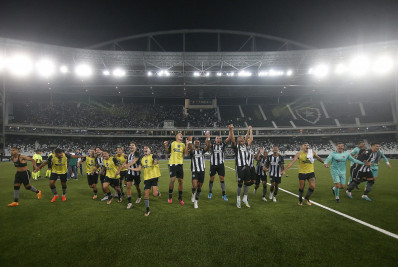  Botafogo tem transformação no Nilton Santos após grama sintética