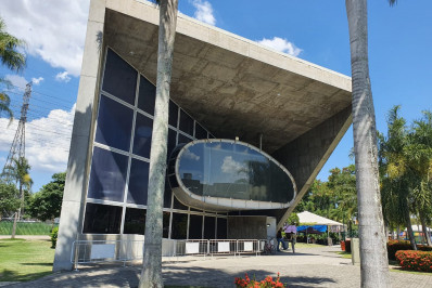 Dia da Cidadania Digital: Naves do Conhecimento auxiliam população em cadastros e consultas