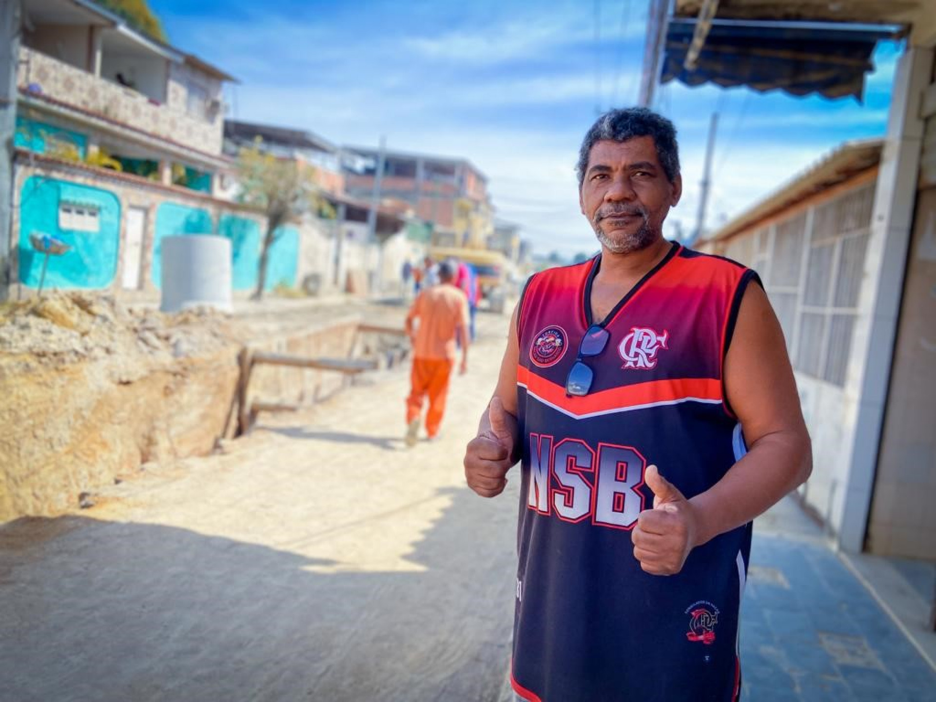 A moradora de Shangril&aacute;,  Zelina de Jesus, 73 anos, est&aacute; ansiosa para receber a nova pra&ccedil;a e campo de futebol - Kristian Amarante/PMBR