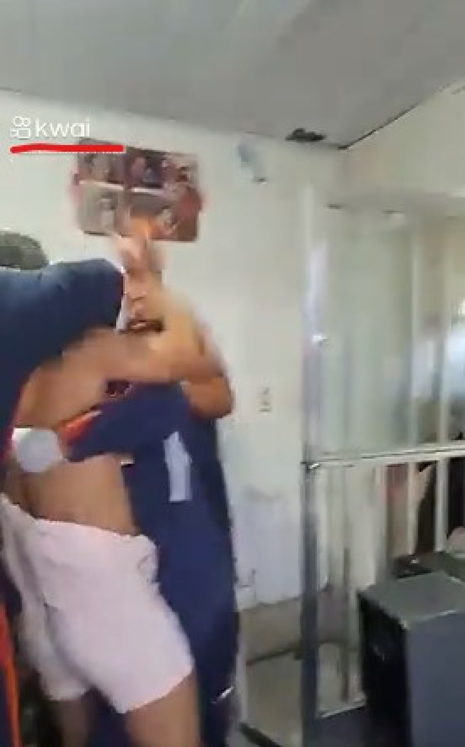 Agressão foi flagrada por familiar que buscava internação de parente em clínica psiquiátrica