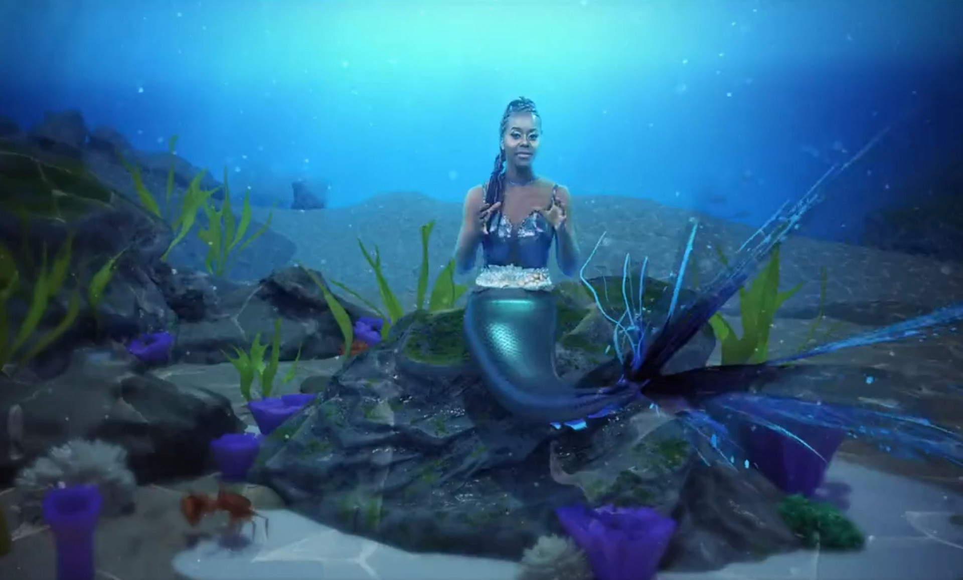 Maju se caracteriza de sereia para reportagem do 'Fantástico' - Reprodução de vídeo