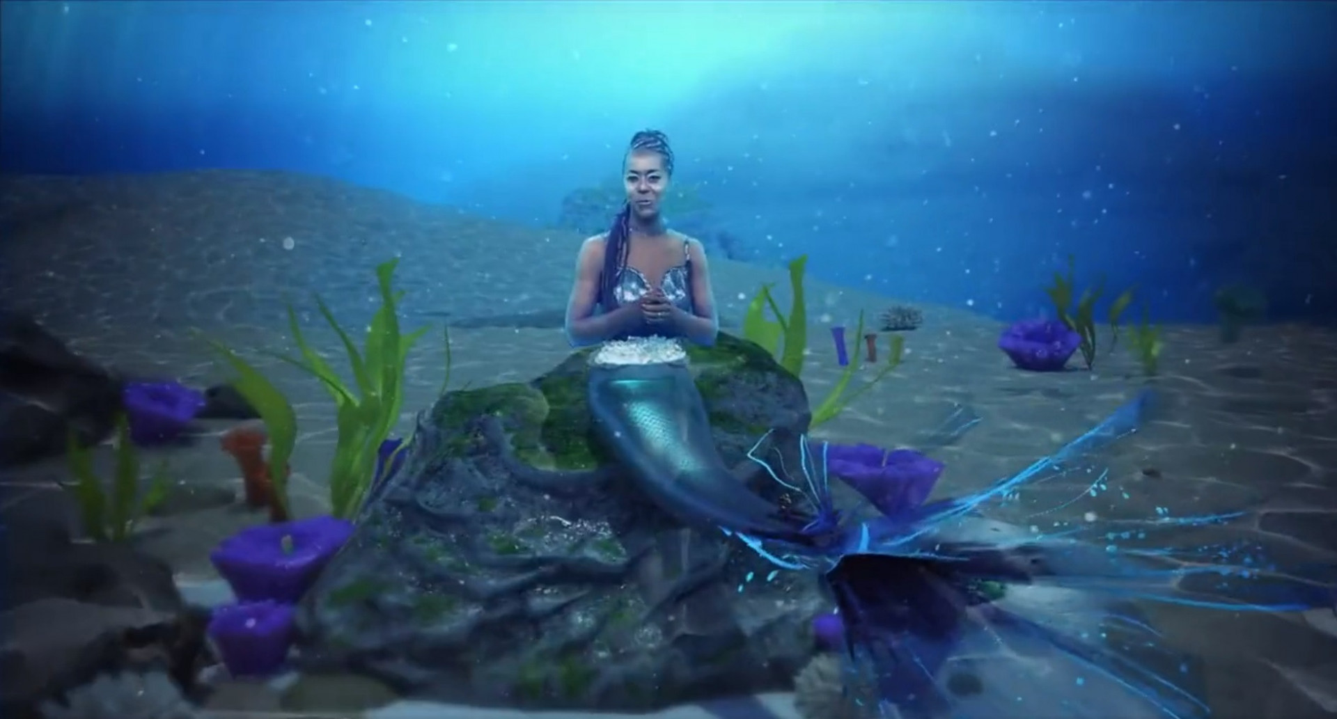 Maju se caracteriza de sereia para reportagem do 'Fantástico' - Reprodução de vídeo