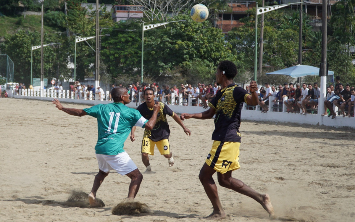 Bola rola na 1&ordf; fase do campeonato