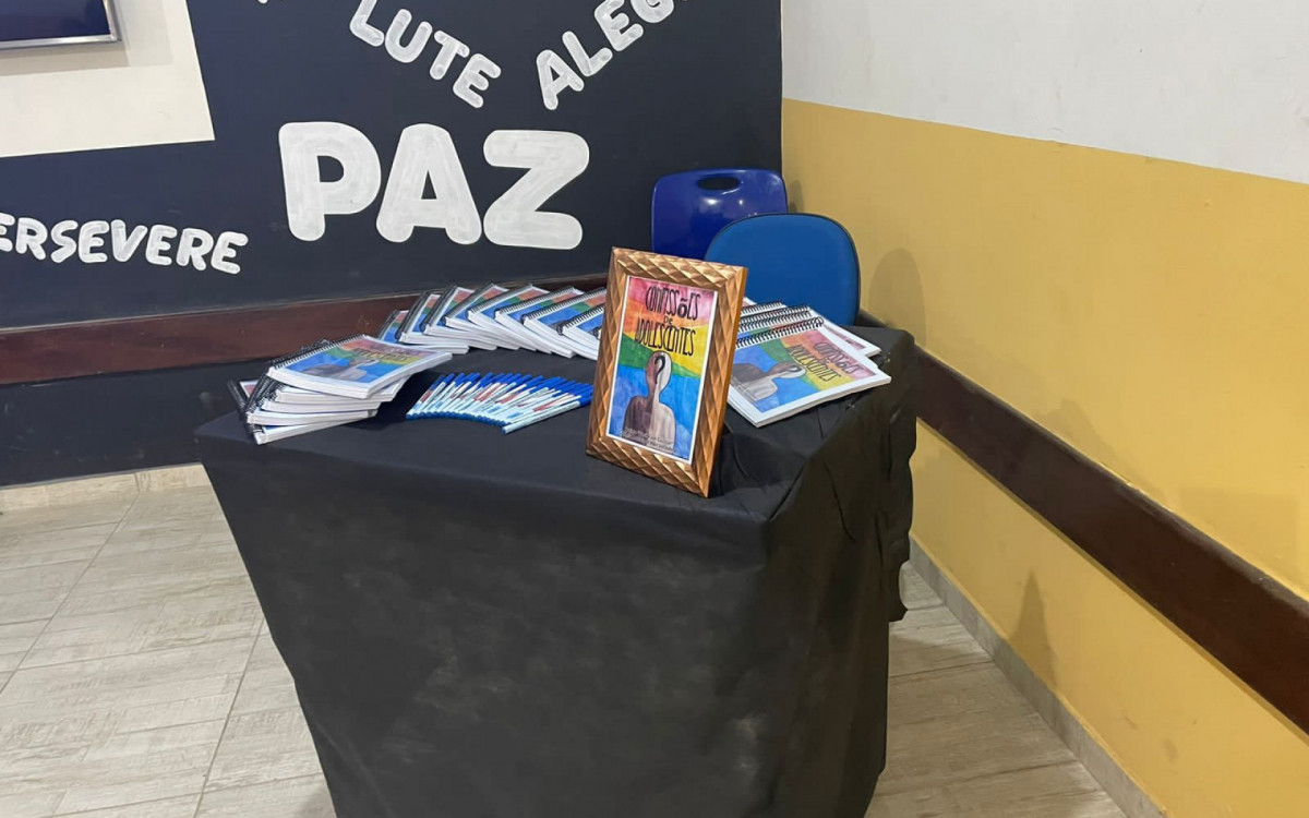 Lan&ccedil;amento do livro "Confiss&otilde;es de Adolescentes"