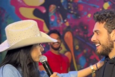 Ana Castela e Gustavo Mioto recebem bênção dos avós da cantora no palco