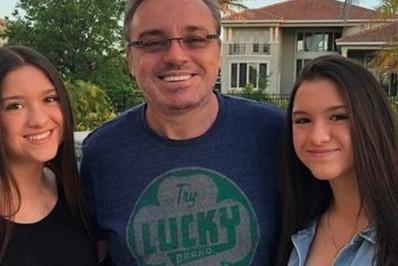 Em dia de audiência, filhas de Gugu Liberato visitam negócios deixados pelo pai