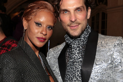 Ex-BBB Aline Wirley e Igor Rickli celebram fim de processo de adoção