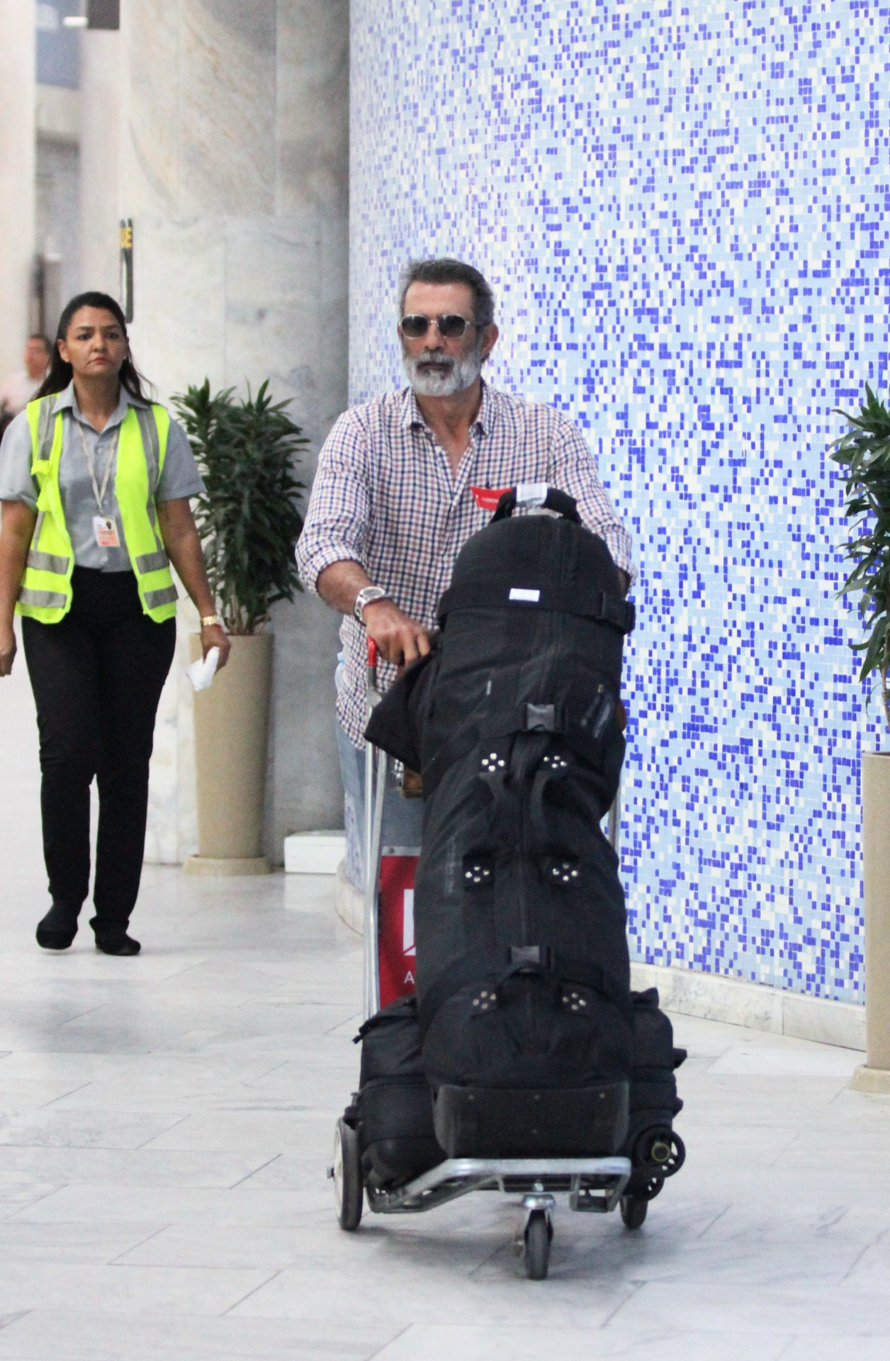 Marcos Pasquim desembarca em Aeroporto do Rio - Adão/Ag.News