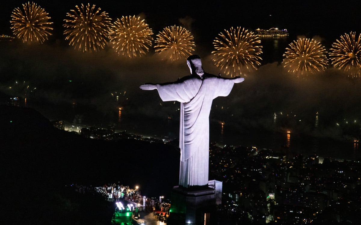 Fogos durante a comemoração do Réveillon Rio 2023 - Divulgação