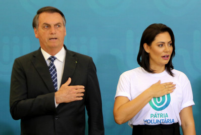 Bolsonaro diz que descobriu 'há pouco tempo' veia política de Michelle