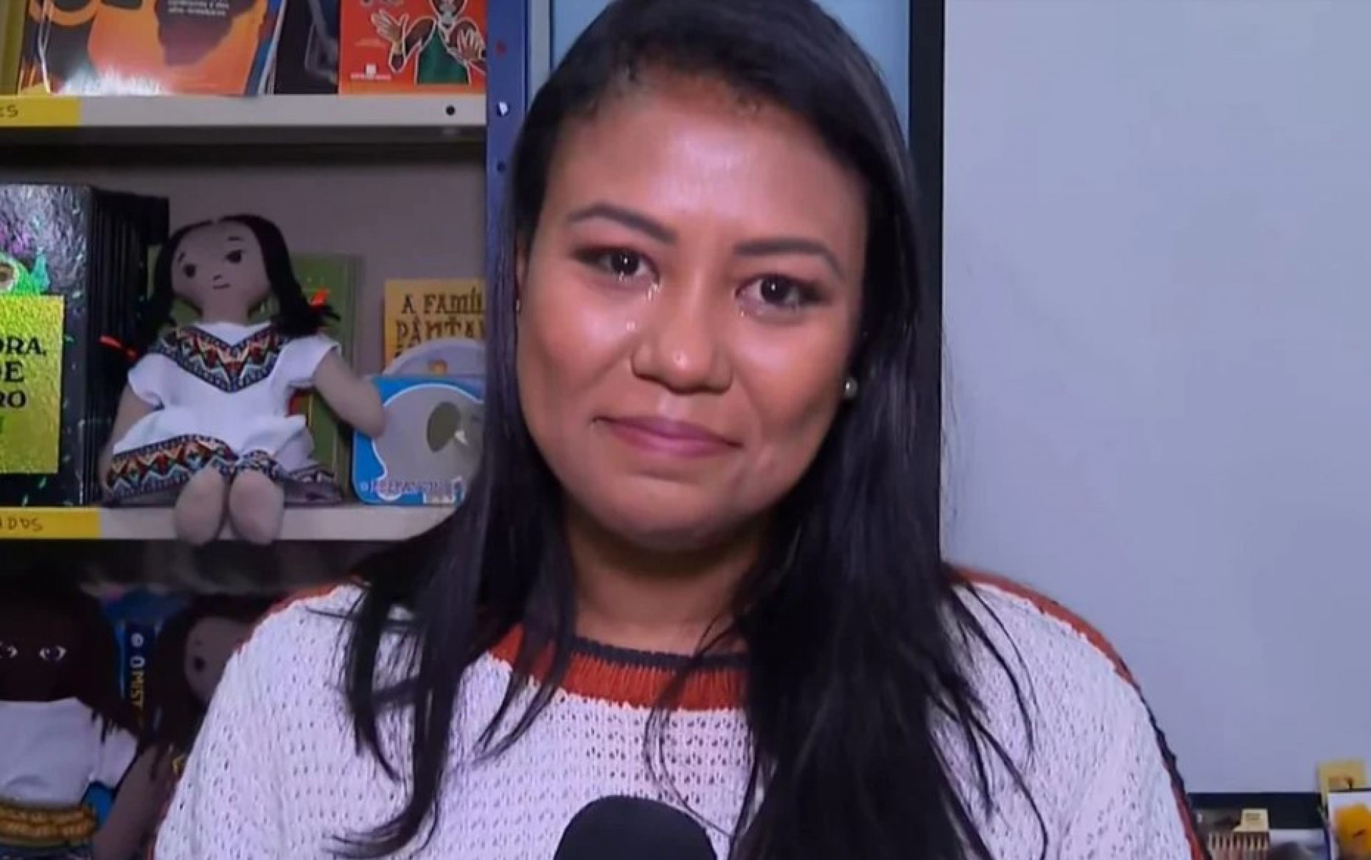 Indianara Campos se emocionou durante o 'Bom dia SP' - Reprodução/Globo