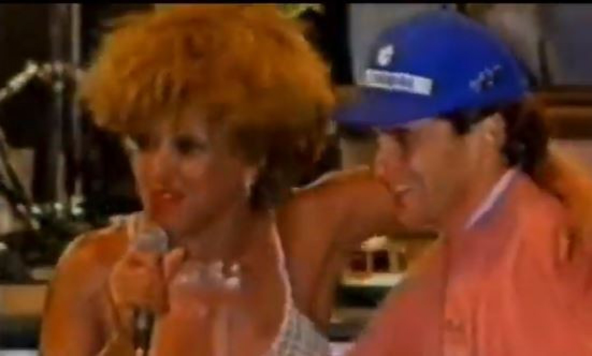 Tina Turner e Ayrton Senna em apresentação na Austrália - Reprodução/Internet