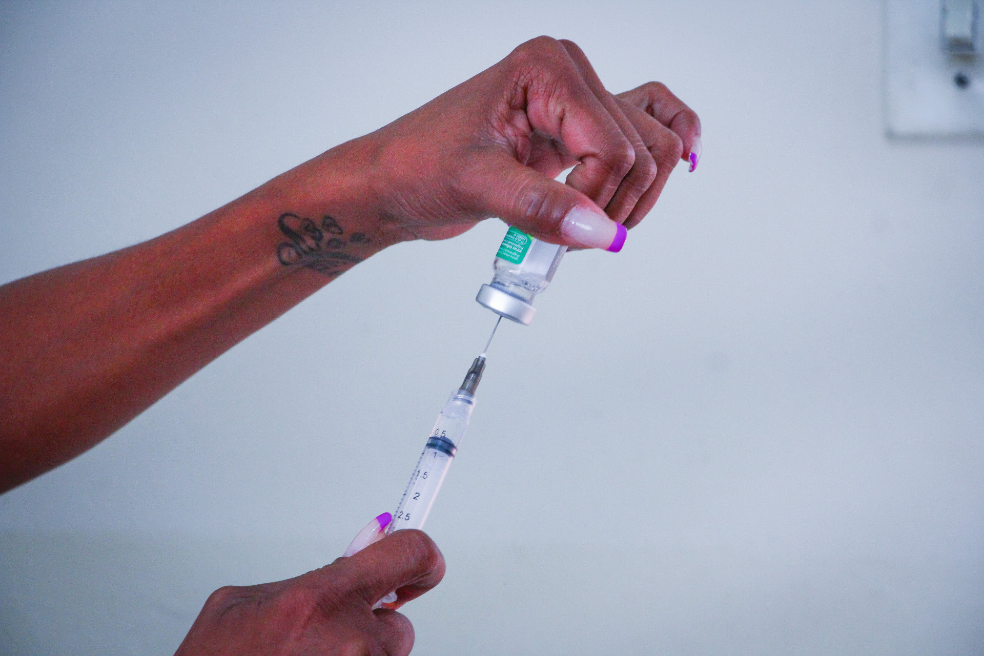 A vacinação contra a gripe irá até o dia 31 de março em todo o Brasil - Rafael Barreto / PMBR