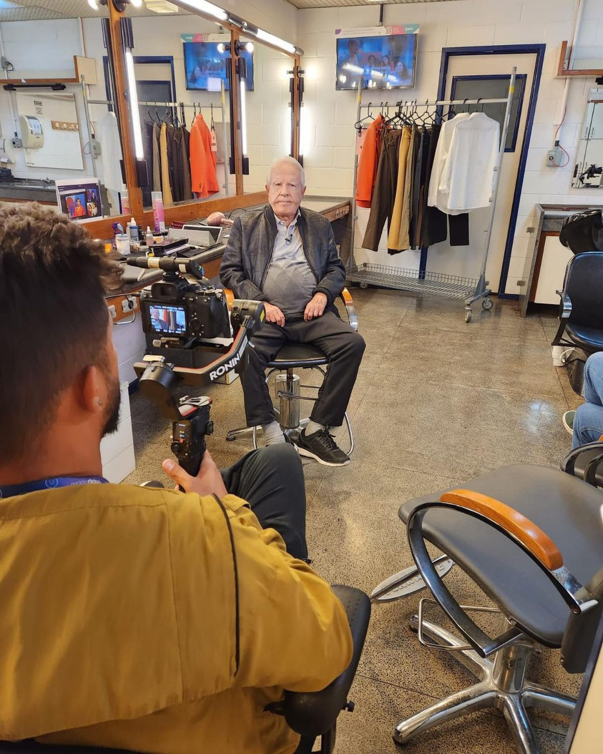 Cid Moreira posta seu encontro com Léo Batista, de quem é amigo há mais de 60 anos - Reprodução Internet