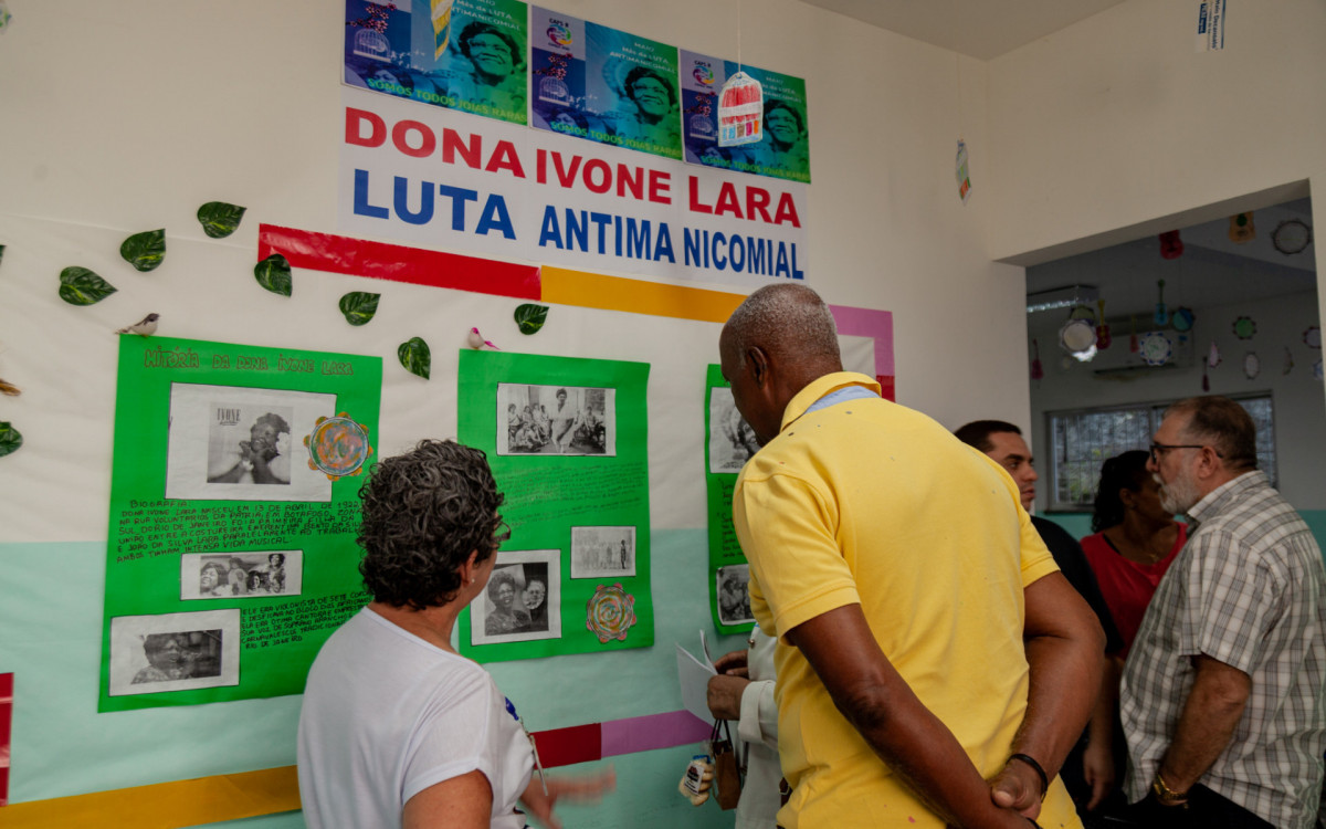 O encontro tamb&eacute;m serviu como uma homenagem &agrave; vida e ao legado da renomada sambista brasileira, Dona Ivone Lara, que desempenhou um papel fundamental na reforma psiqui&aacute;trica no Brasil como enfermeira e assistente social