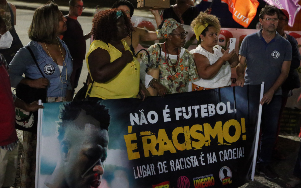 Manifestação em apoio a Vinicius Jr. na Cinelandia nesta quinta-feira(25).
- Cleber Mendes/Agencia O Dia