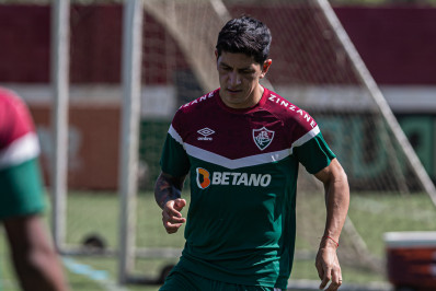 Desgaste do elenco por sequência de jogos faz até mesmo o 'fominha' Germán Cano ser preservado no Fluminense